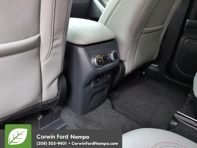 New 2026 Carbonized Gray Metallic Ford Active image 26