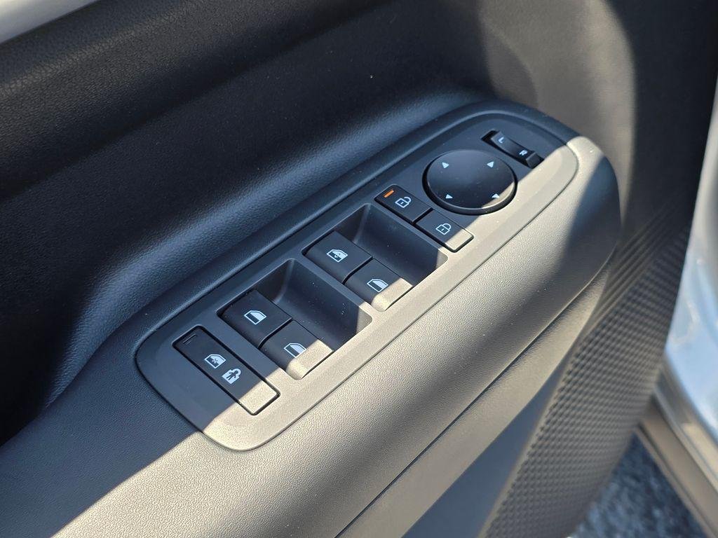 New 2026 Silver Hyundai SE FWD image 21