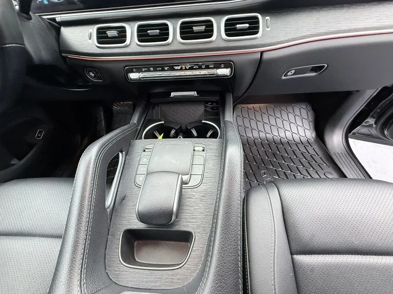 Used 2023  Mercedes-Benz GLE 350 4MATIC® Sport Utility 4D image 11