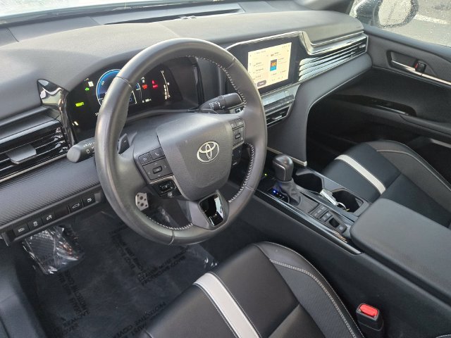 Used 2025 White Toyota SE image 10