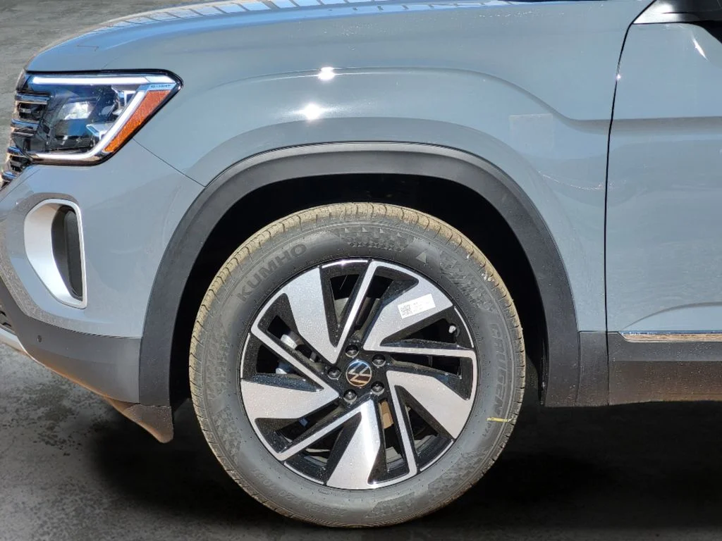 New 2026 Pure Gray Volkswagen 2.0T SEL image 19