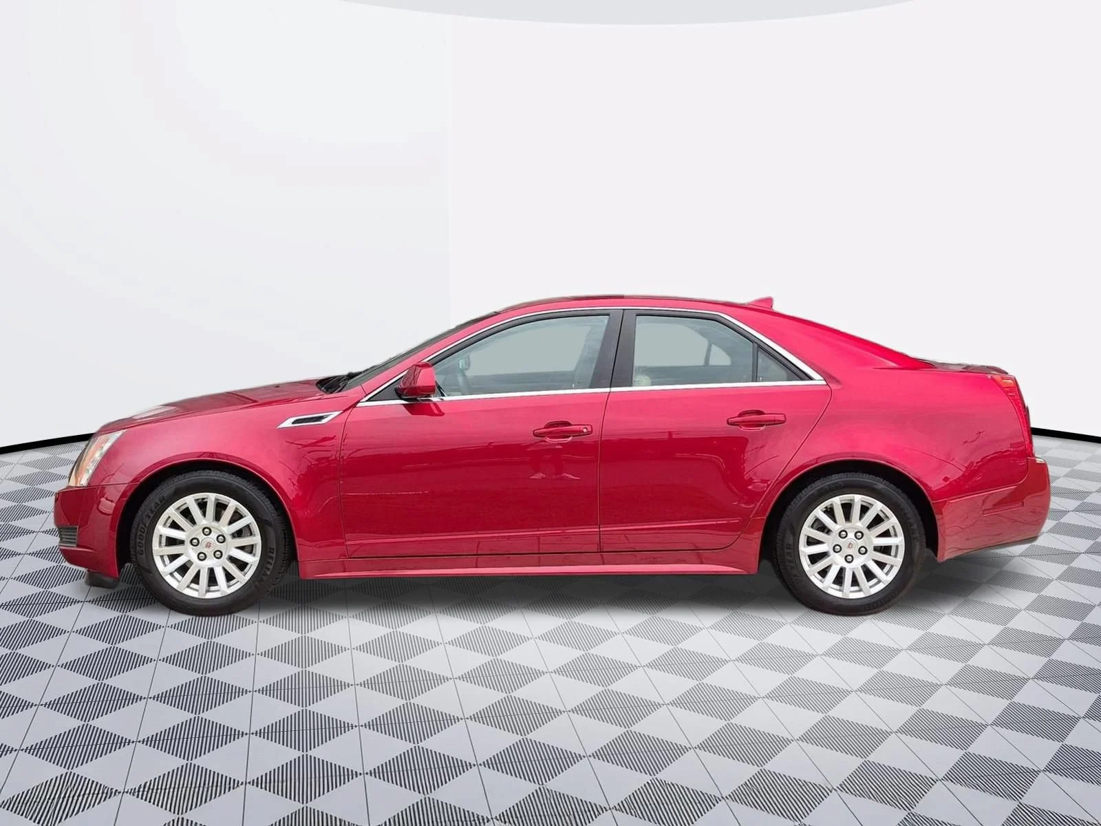 Used 2013 Crystal Red Tintcoat Cadillac Luxury RWD image 4