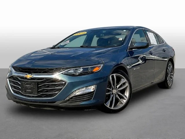 Used 2025 Blue Chevrolet LT image 3