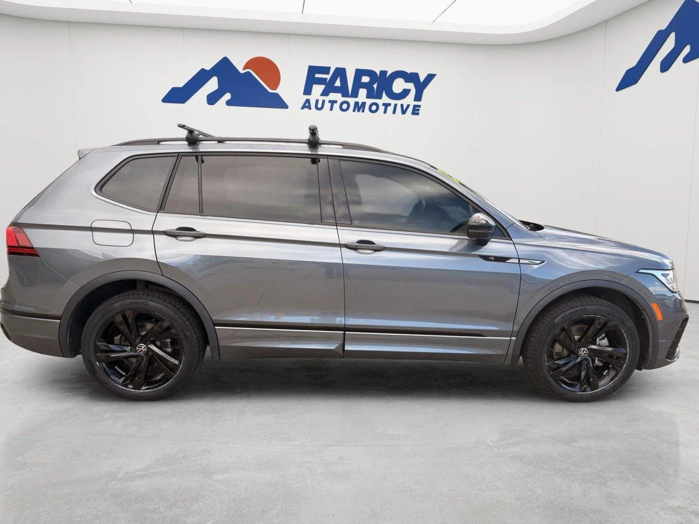 Used 2023 Platinum Gray Metallic Volkswagen SE R-Line Black image 6
