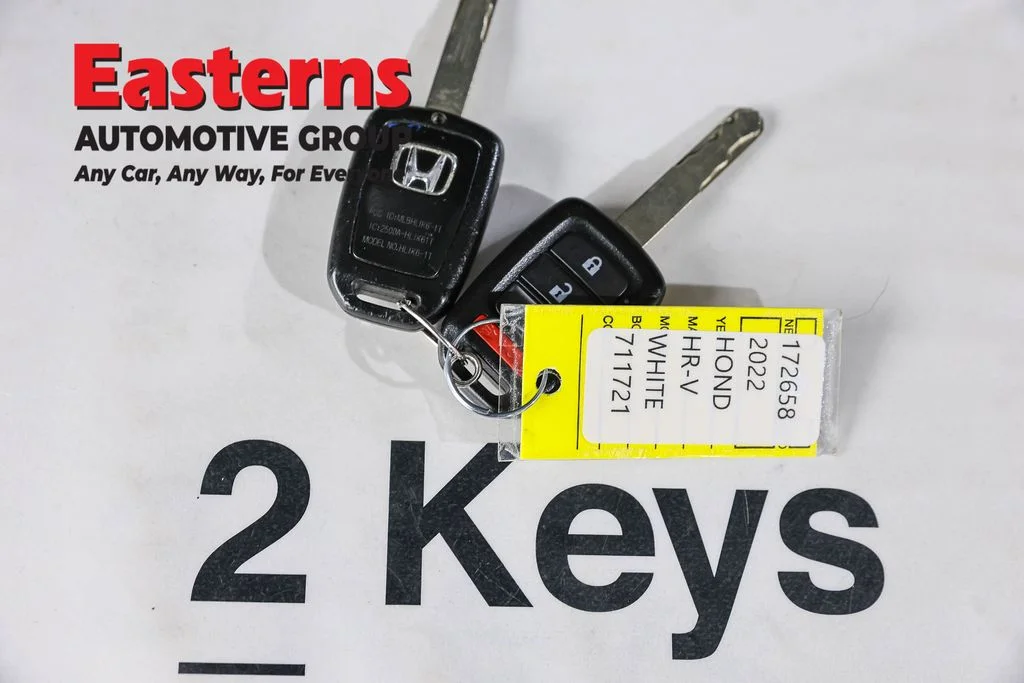 Used 2022 White Honda LX image 22