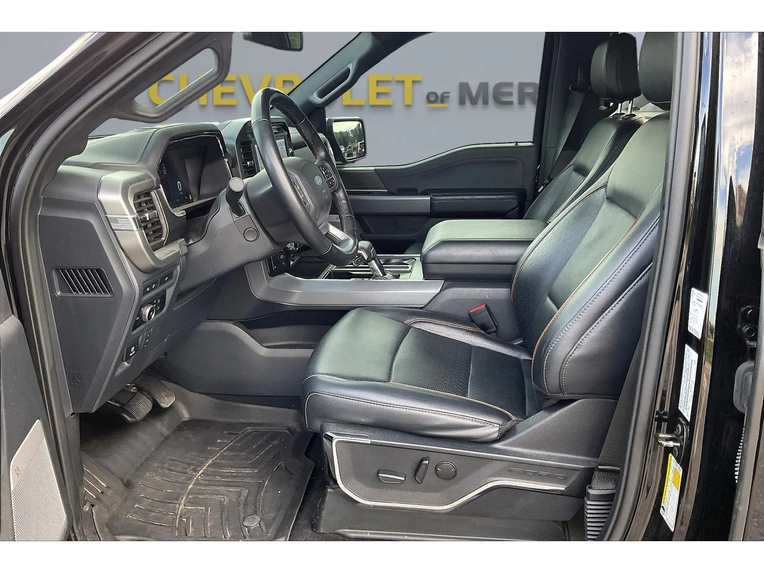 Used 2024 Black Ford LARIAT image 11