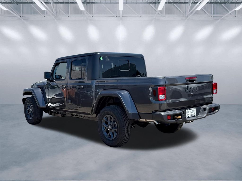 New 2026 Granite Crystal Metallic Clear-Coat Exterior Paint Jeep 85th Anniversary Edition image 4