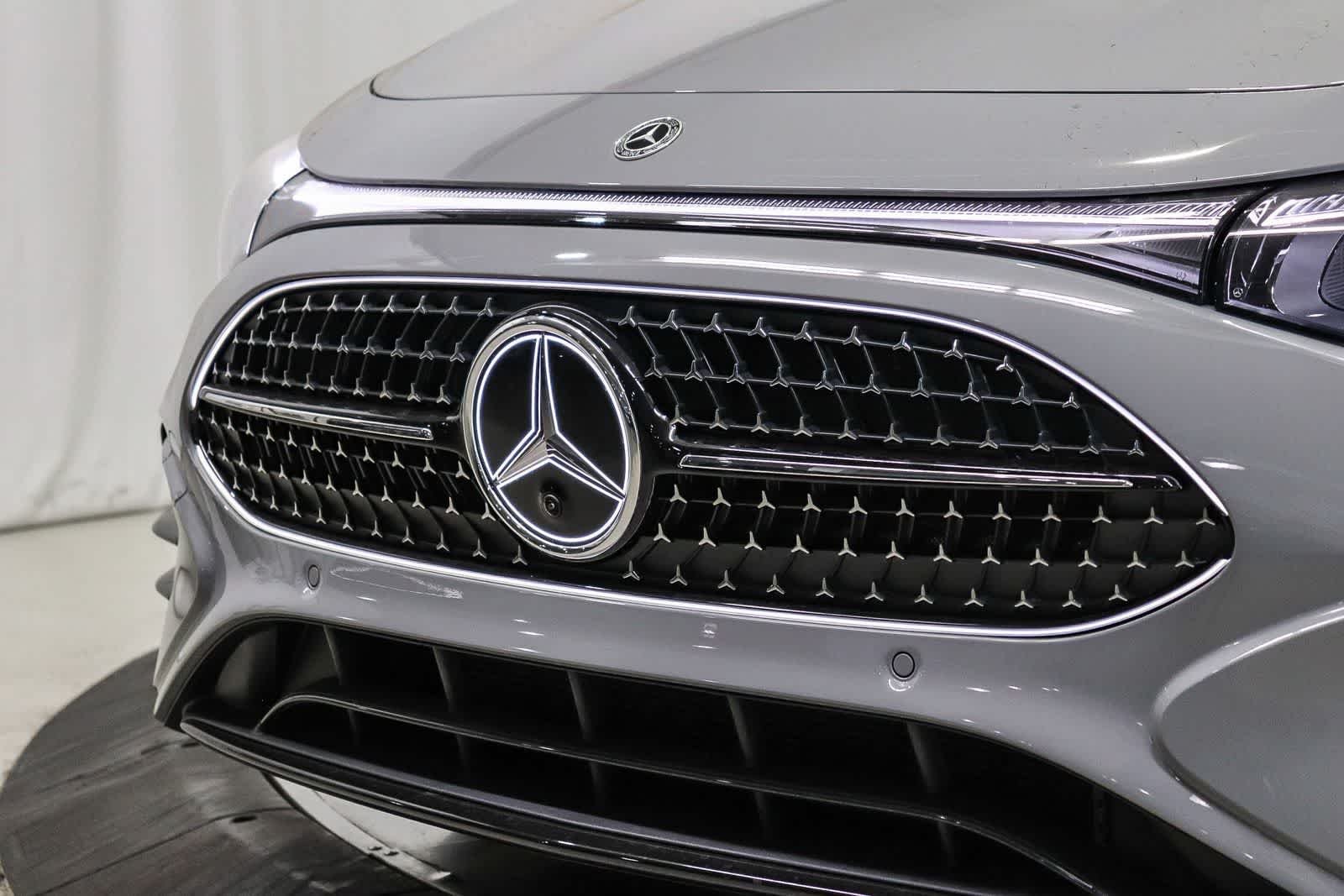 New 2027 MANUFAKTUR Alpine Grey Mercedes-Benz CLA 220 Hybrid image 8