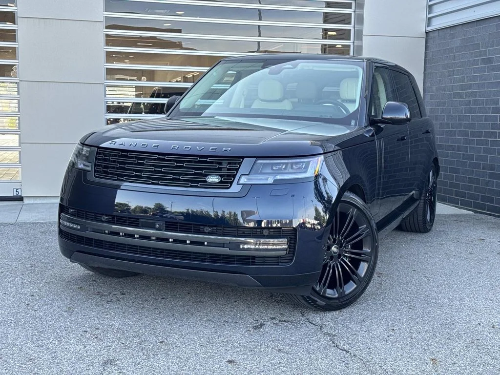 2024 Land Rover Range Rover 3.0 SE LWB 7's photo