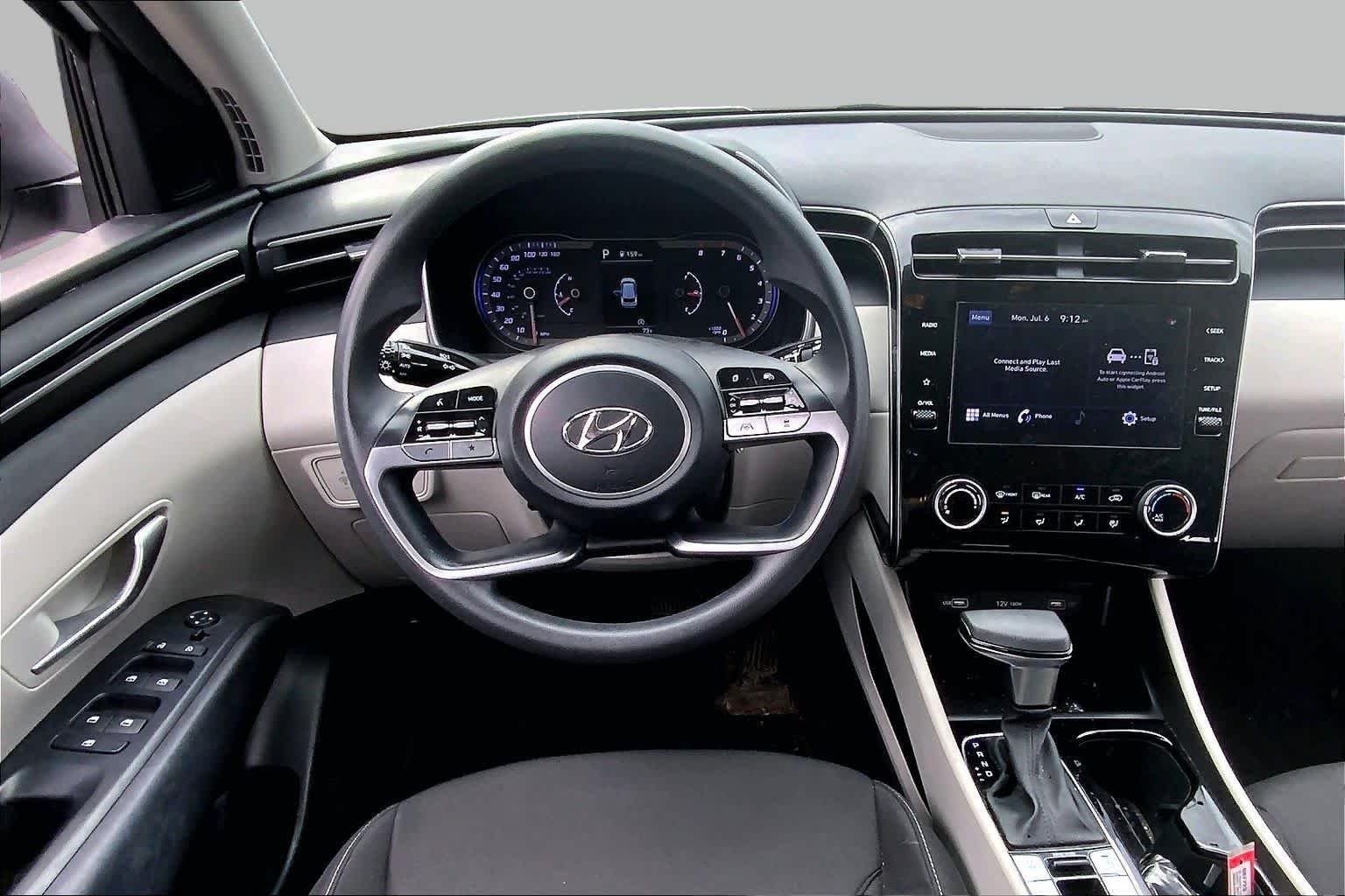 Used 2022 Quartz White Hyundai SEL image 6