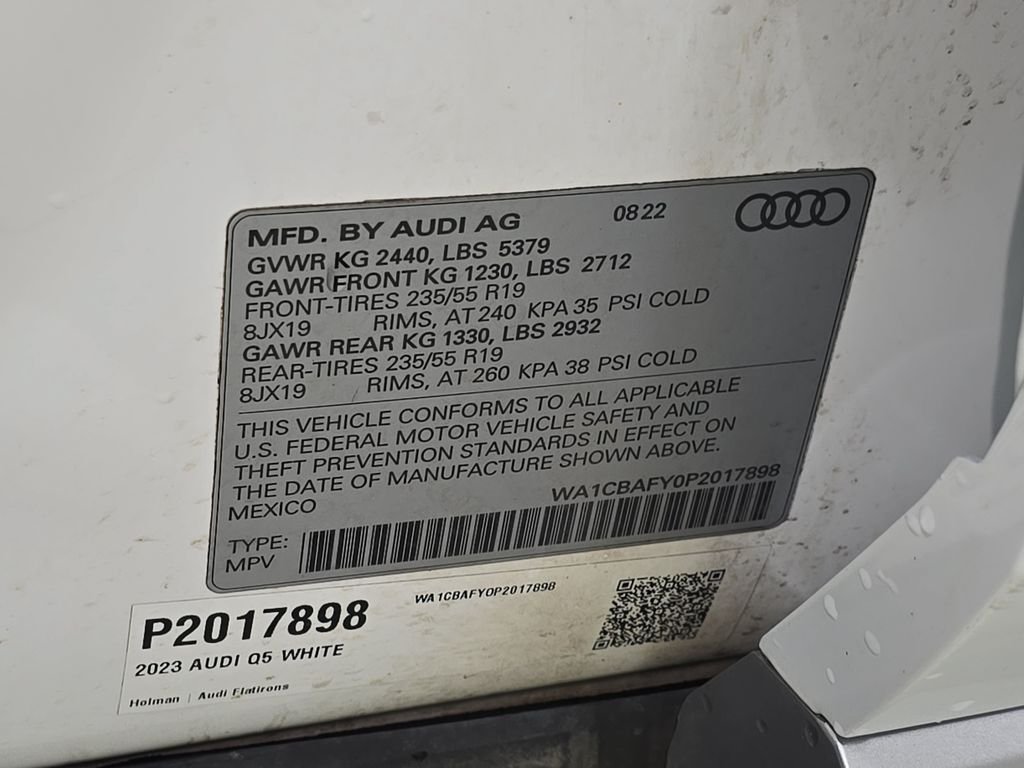 Used 2023 White Audi 40 Prestige image 39