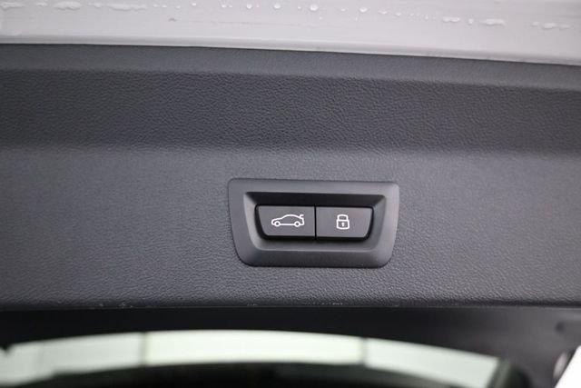 Used 2024 White BMW sDrive30i image 13
