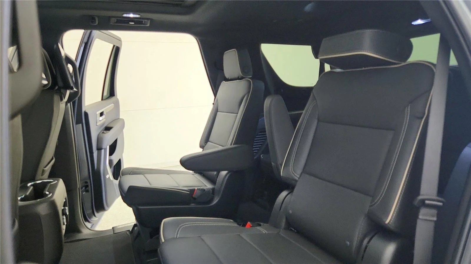 2026 Chevrolet Tahoe Premier - Photo 36
