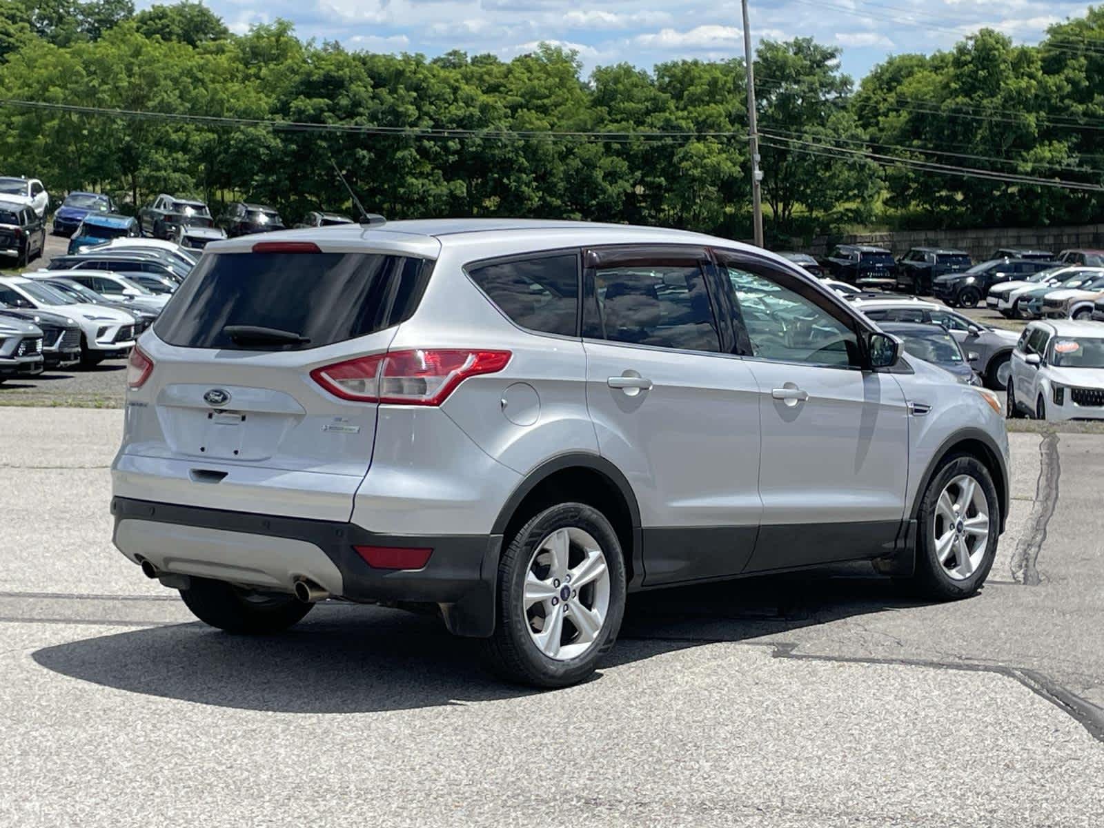 Used 2014 Ingot Silver Metallic Ford SE image 7