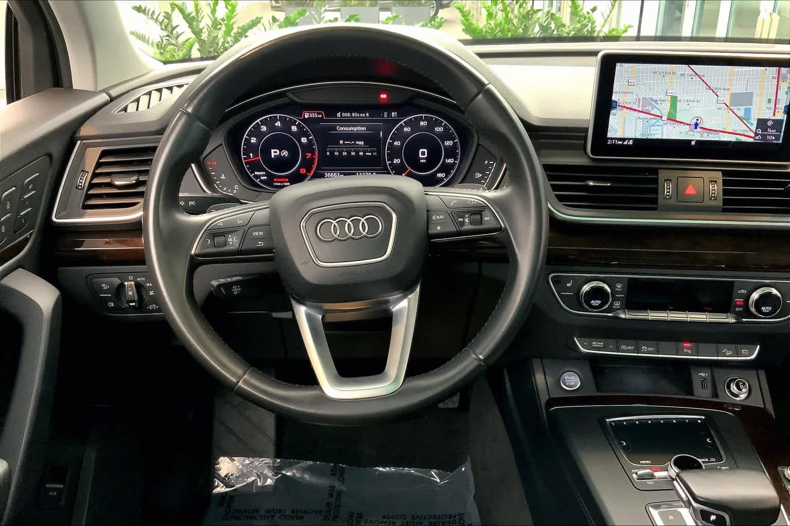 Used 2018 Brilliant Black Audi Tech Premium Plus image 5