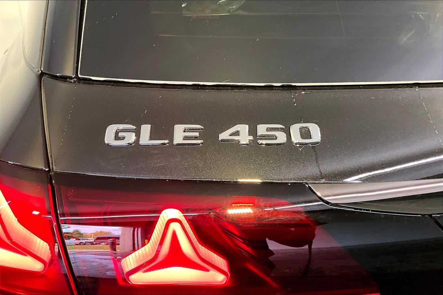 New 2027 Obsidian Black Metallic Mercedes-Benz GLE 450 image 6