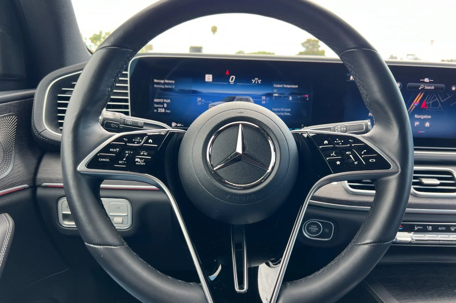Used 2025 White Mercedes-Benz GLS 450 image 29