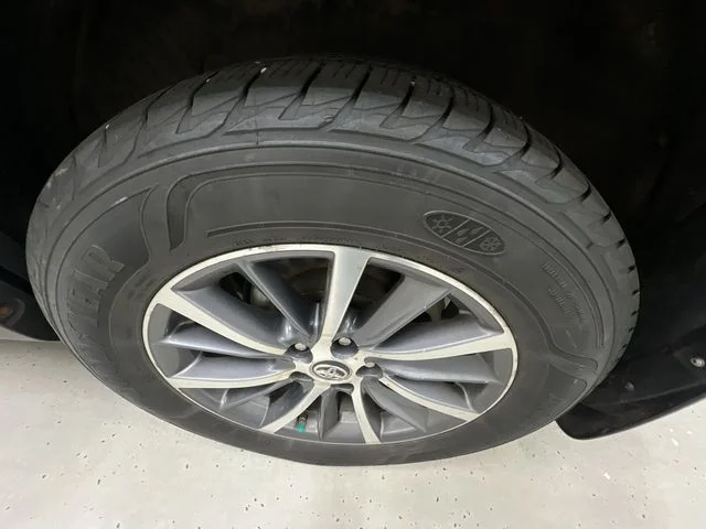 Used 2018 Gray Toyota XLE image 34