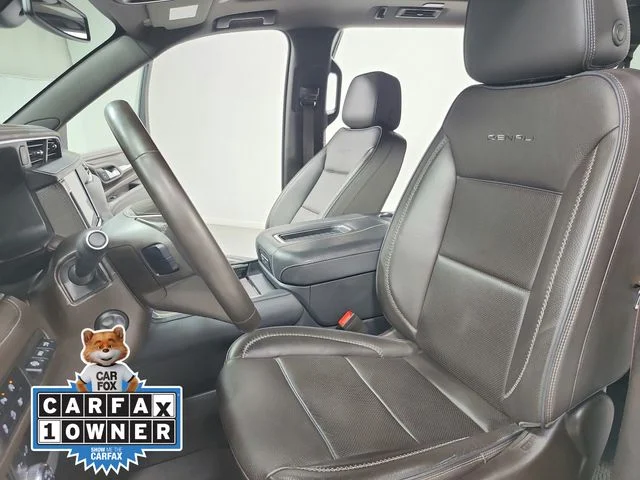 Used 2023 White GMC Denali image 19