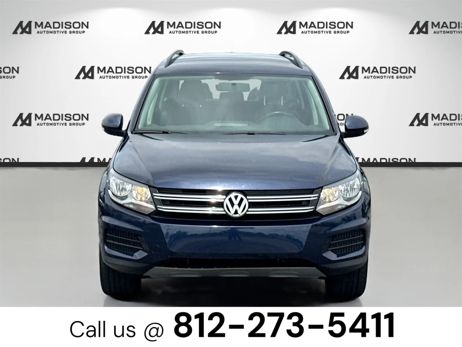 Used 2015 Volkswagen Tiguan SE with VIN WVGAV7AX0FW592690 for sale in Madison, IN