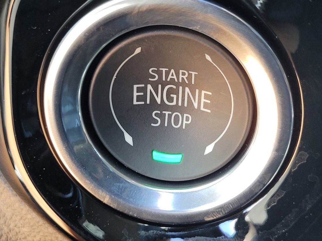 2025 Chevrolet Silverado 1500 LT - Photo 16