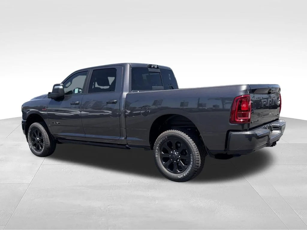 New 2026 Granite Crystal Metallic Clear-Coat Exterior Paint RAM Laramie image 8