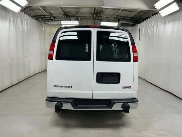 2023 GMC Savana Cargo Work Van - Photo 6