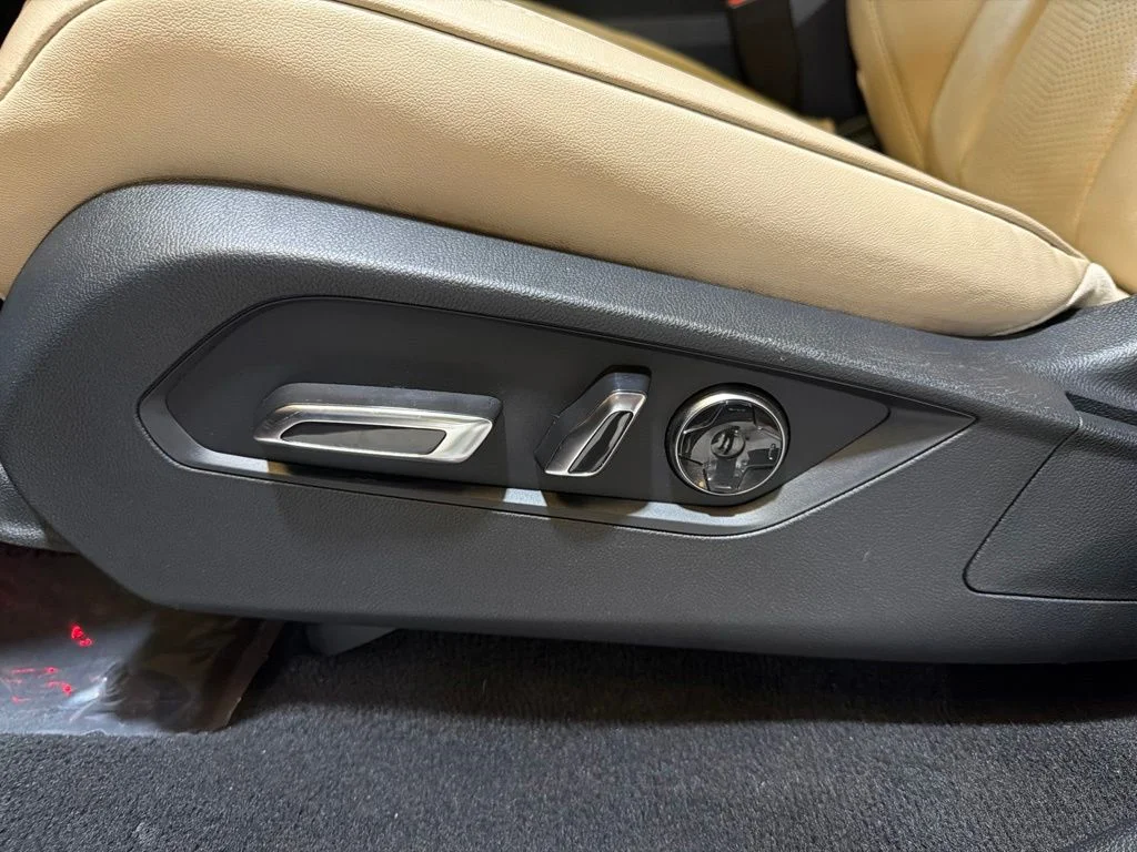 Used 2025 Red Acura Technology Package image 25