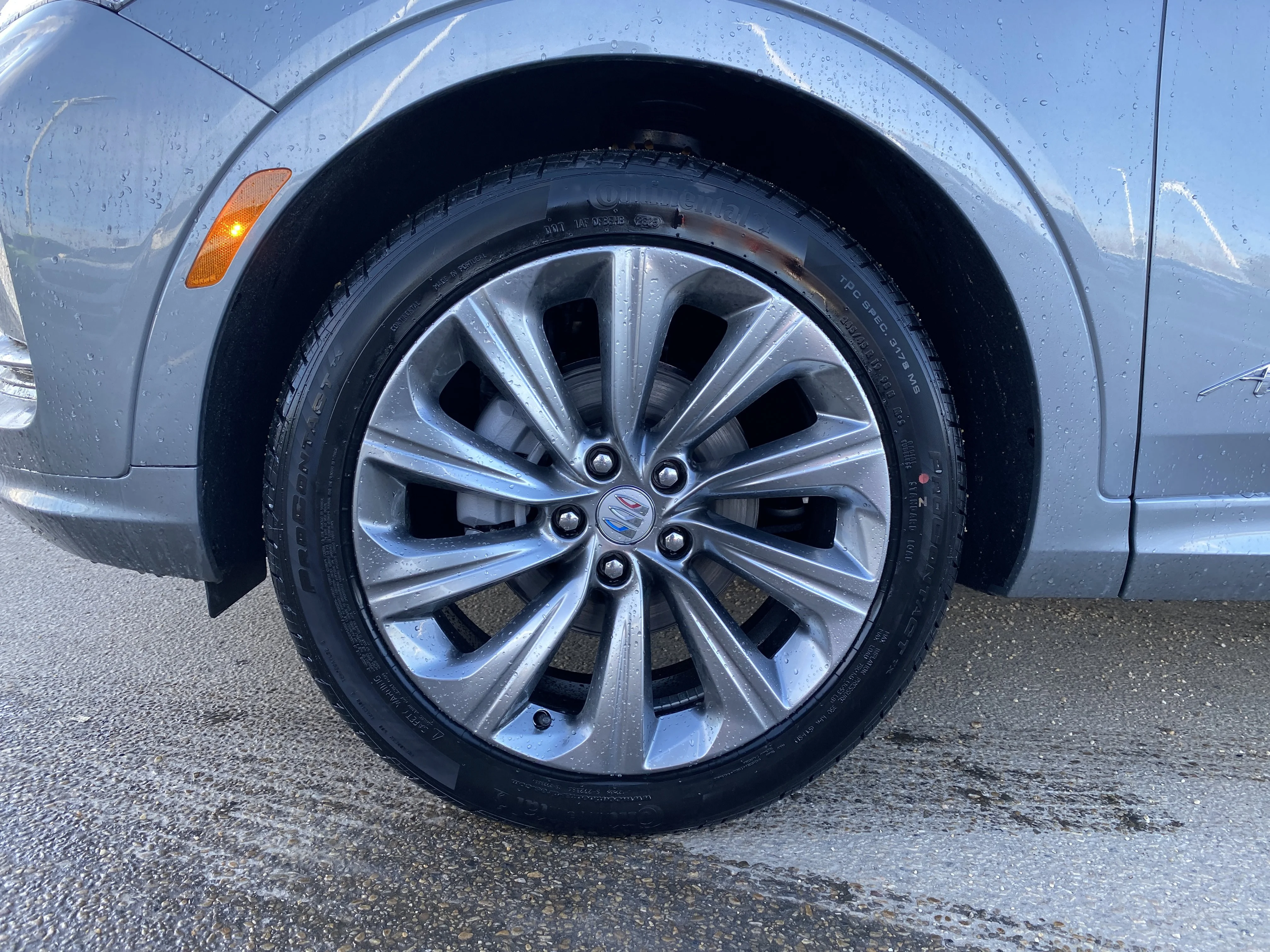 New 2026 MOONSTONE GREY METALLIC Buick Avenir image 11