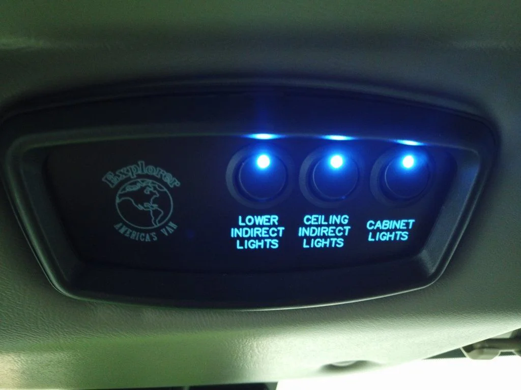Used 2020 Summit White GMC Explorer Limited SE image 38