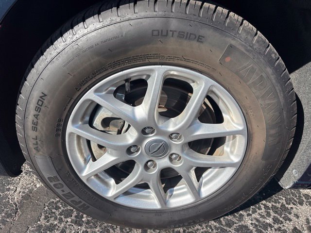 Used 2023 Blue Chrysler Touring L image 29
