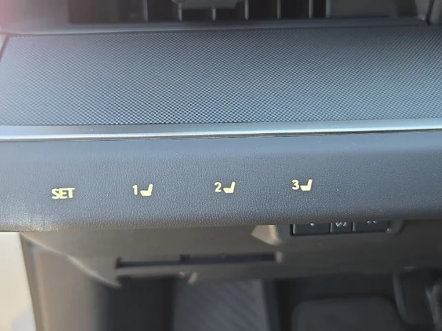 New 2026 Ultra White Lexus PREMIUM image 10