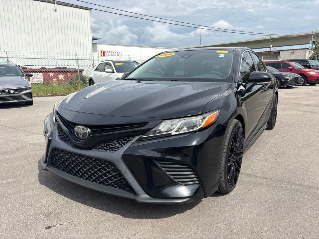 Used 2019 Black Toyota SE image 7