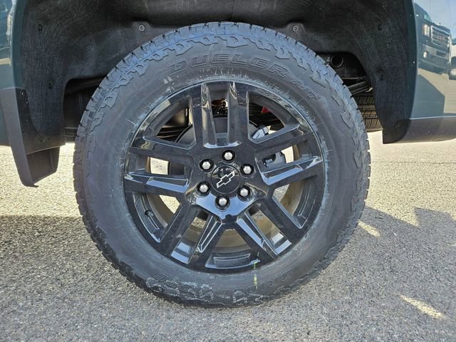 New 2026 Cypress Gray Chevrolet Custom Trail Boss image 15