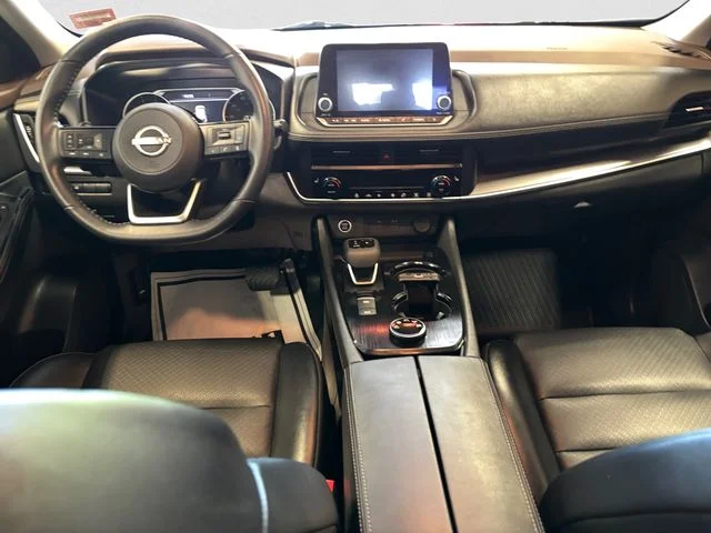 Used 2023 Gray Nissan SV image 11