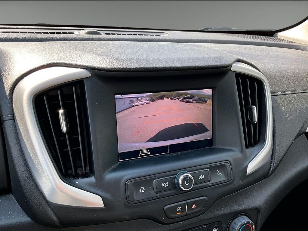 Used 2024 Summit White GMC SLE image 19