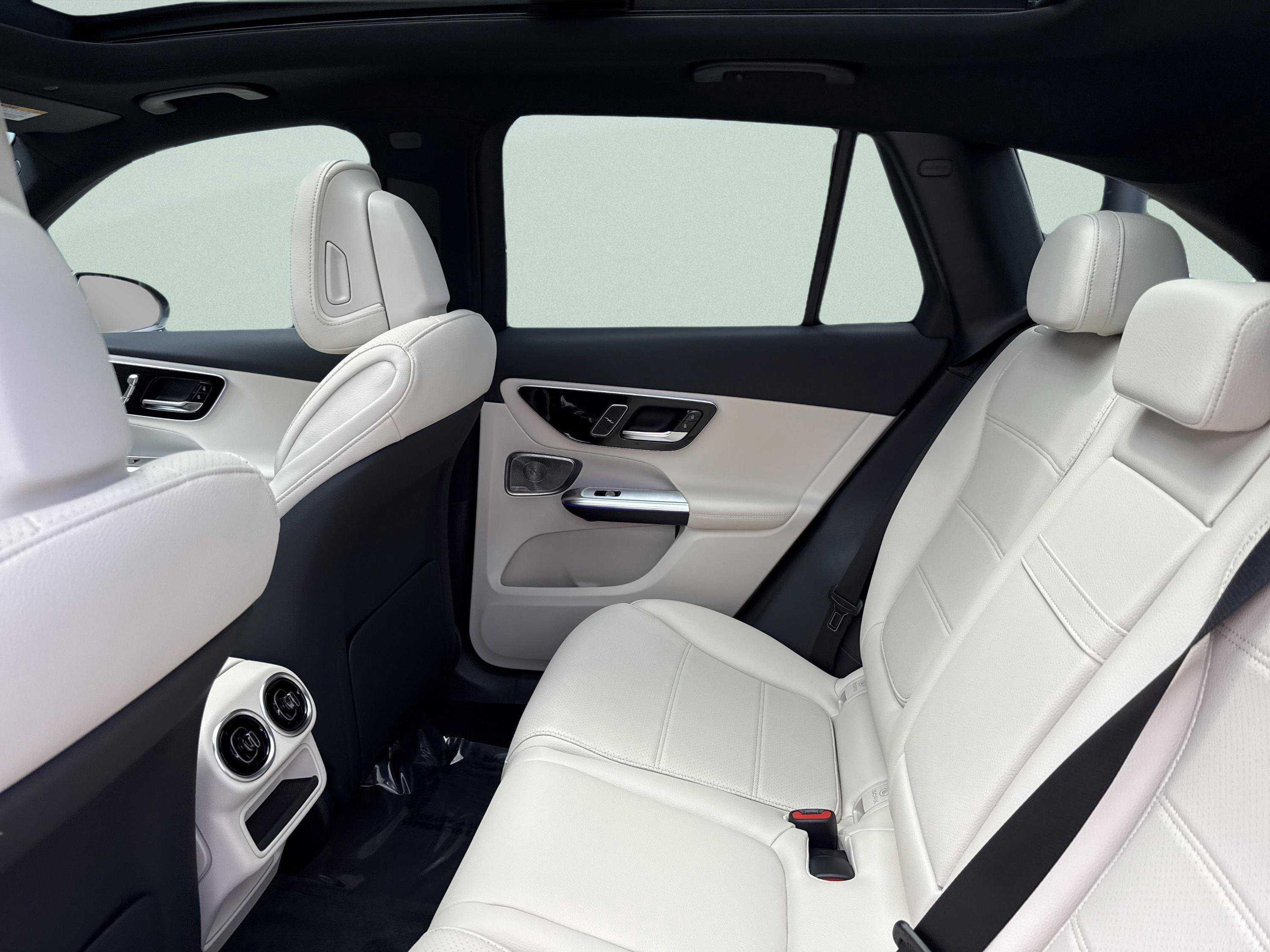 Certified Used 2026 Black Mercedes-Benz GLC 300 image 28