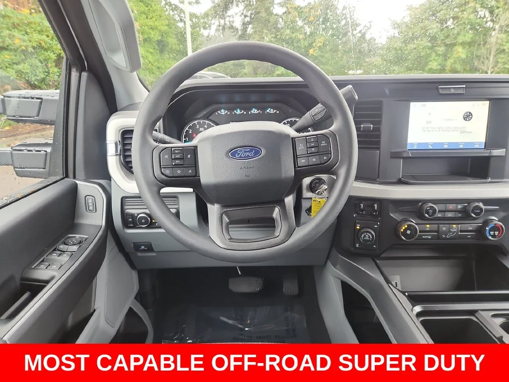 New 2027 Silver Ford XLT image 17