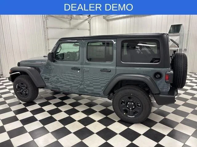 New 2026 Anvil Clear-Coat Exterior Paint Jeep Sport image 5