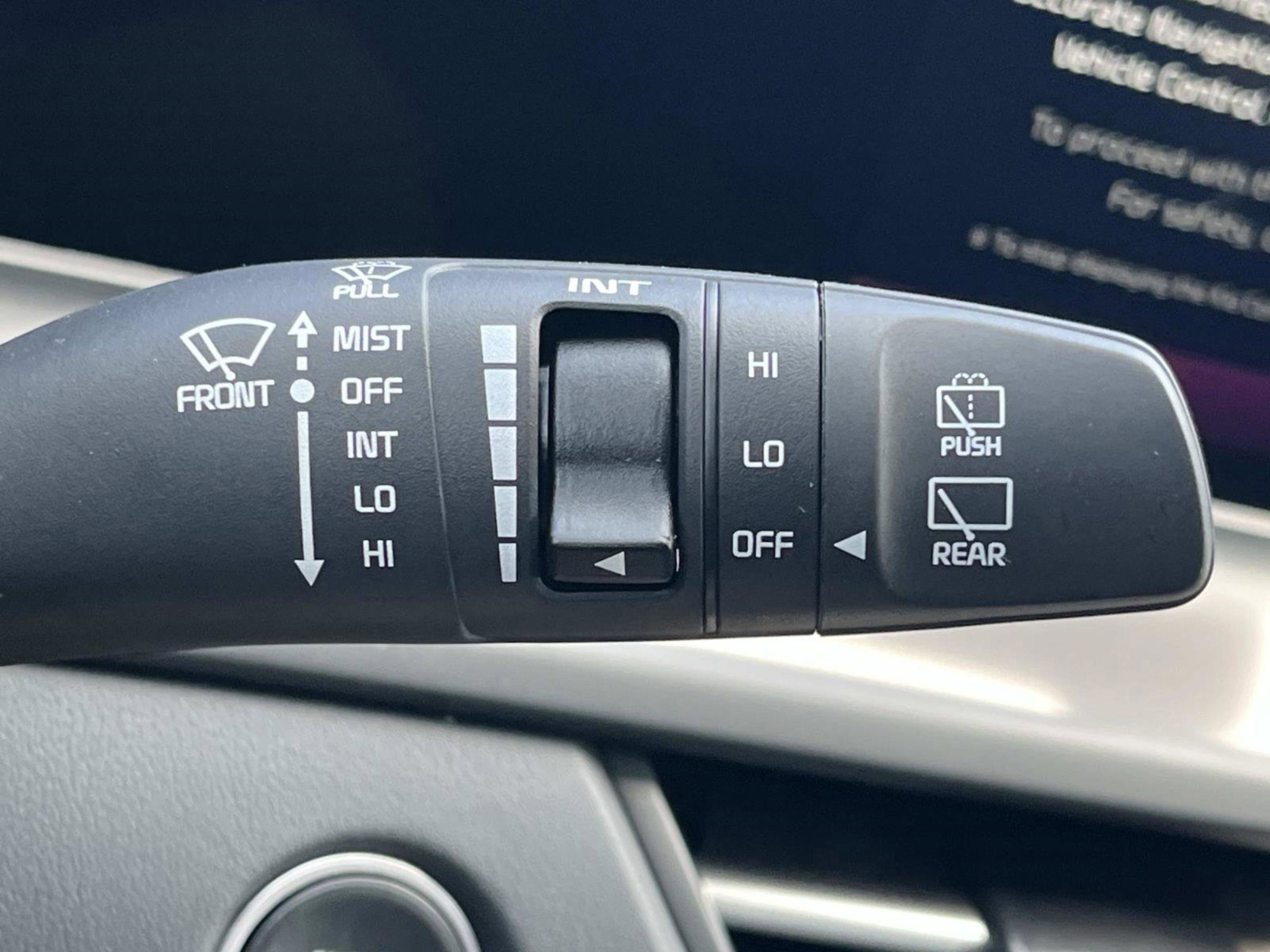 New 2026 Snow White Pearl Kia EX image 31
