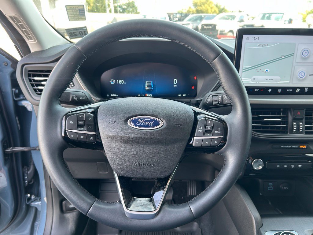 Used 2023 Vapor Blue Ford Active image 10