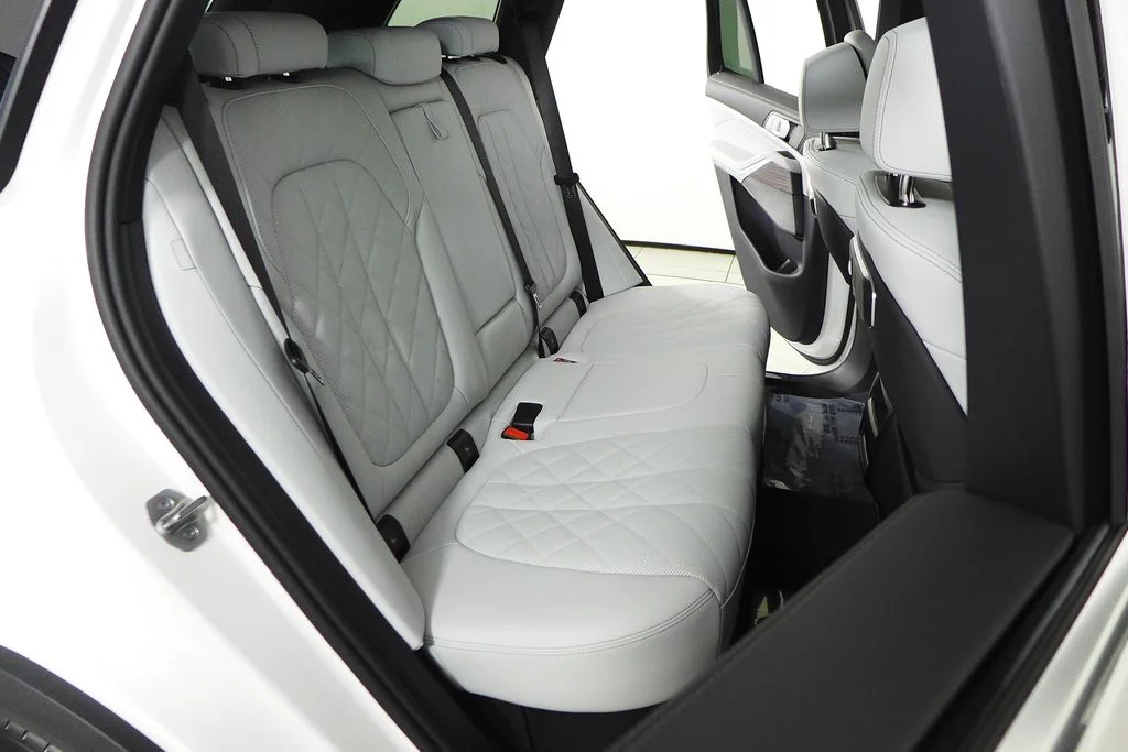 Used 2026 White BMW sDrive40i image 20