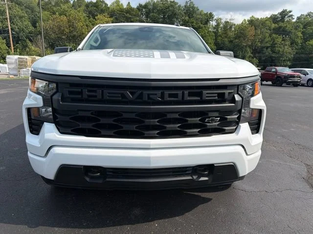 New 2026 Summit White Chevrolet Custom image 7