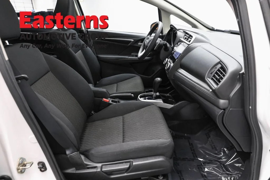 Used 2020 White Honda EX image 23
