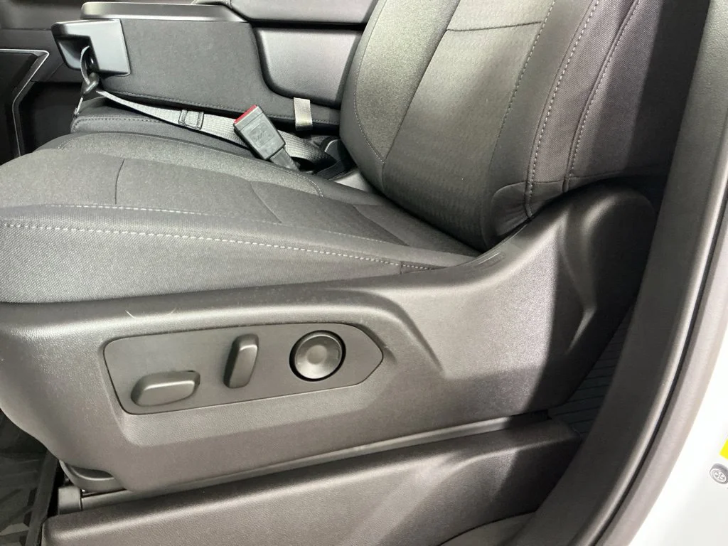 New 2026 Summit White Chevrolet LT image 5