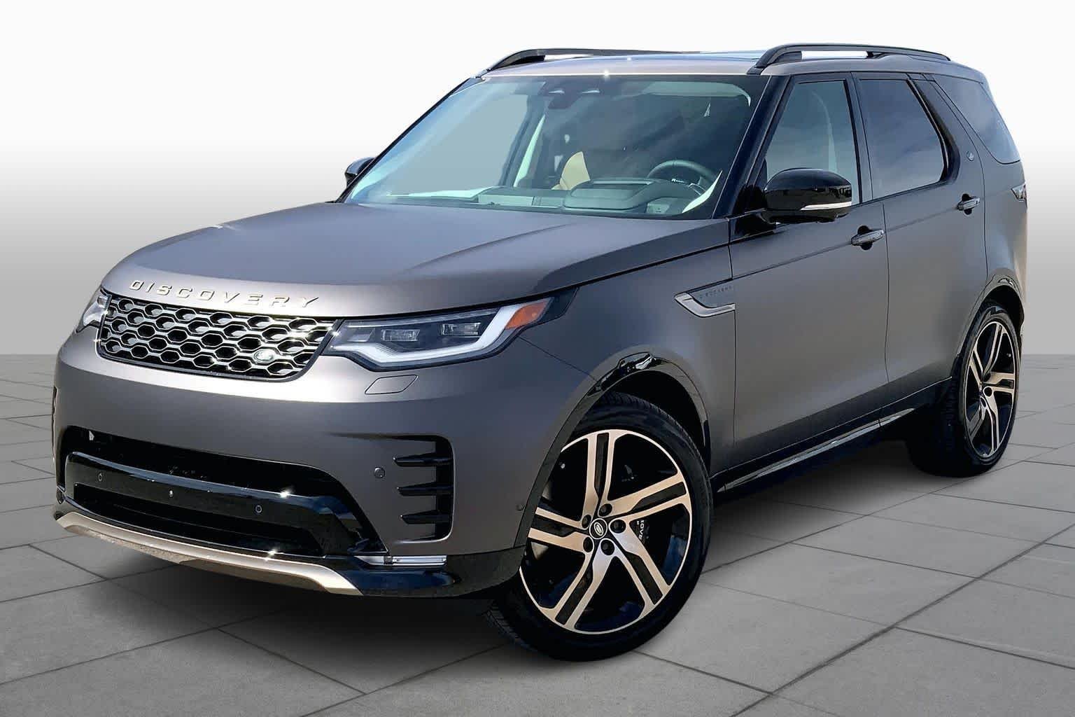 Gray (Charente Grey) 2026 Land Rover Discovery P360 Tempest Edition AWD SUV / Crossover All-Wheel Drive