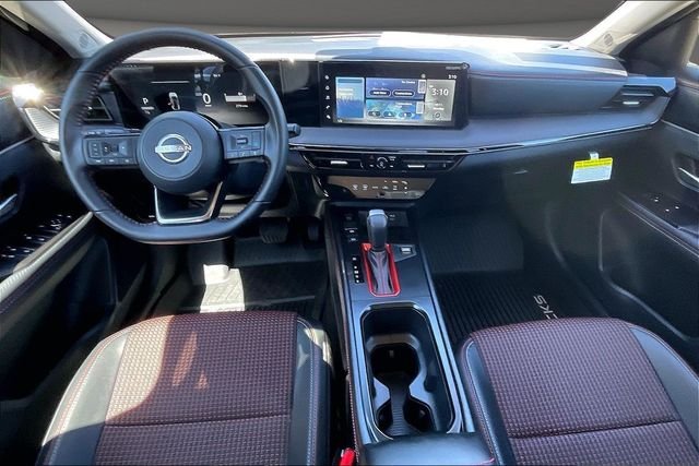 Used 2025 Gray Nissan SR image 14