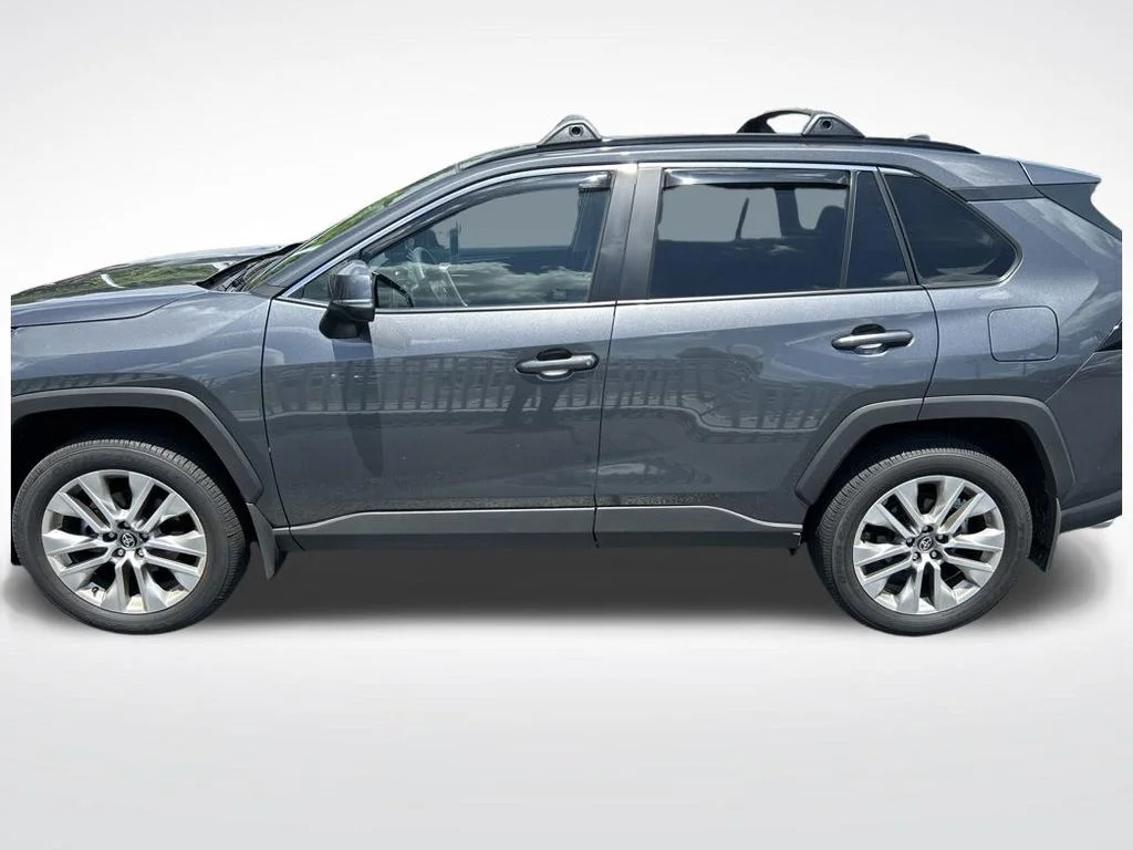 Used 2025 Gray Toyota XLE Premium image 2