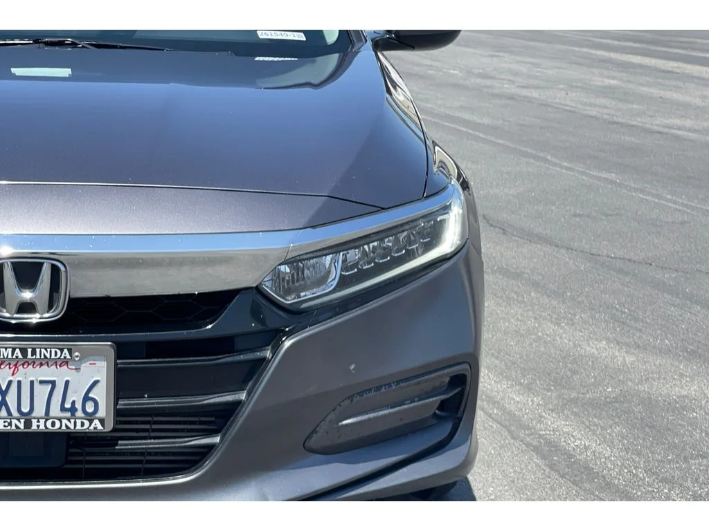 Used 2020 Modern Steel Metallic Honda LX image 19