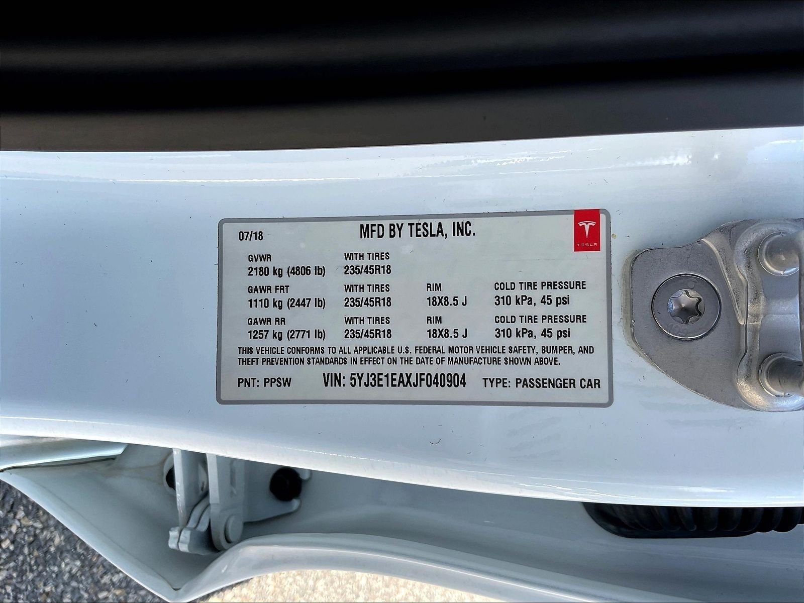 Used 2018 White Tesla Long Range image 20